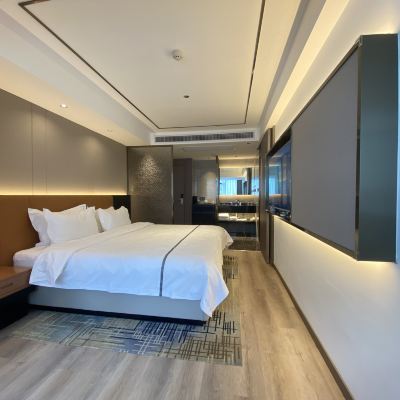 悅享大床（科勒潔具+全屋智能聲控+投屏電視） 重慶博頓美錦飯店（解放碑中心店）優惠