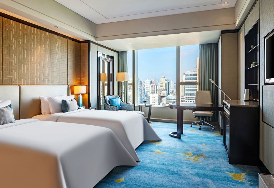 尊贵湖景双床房