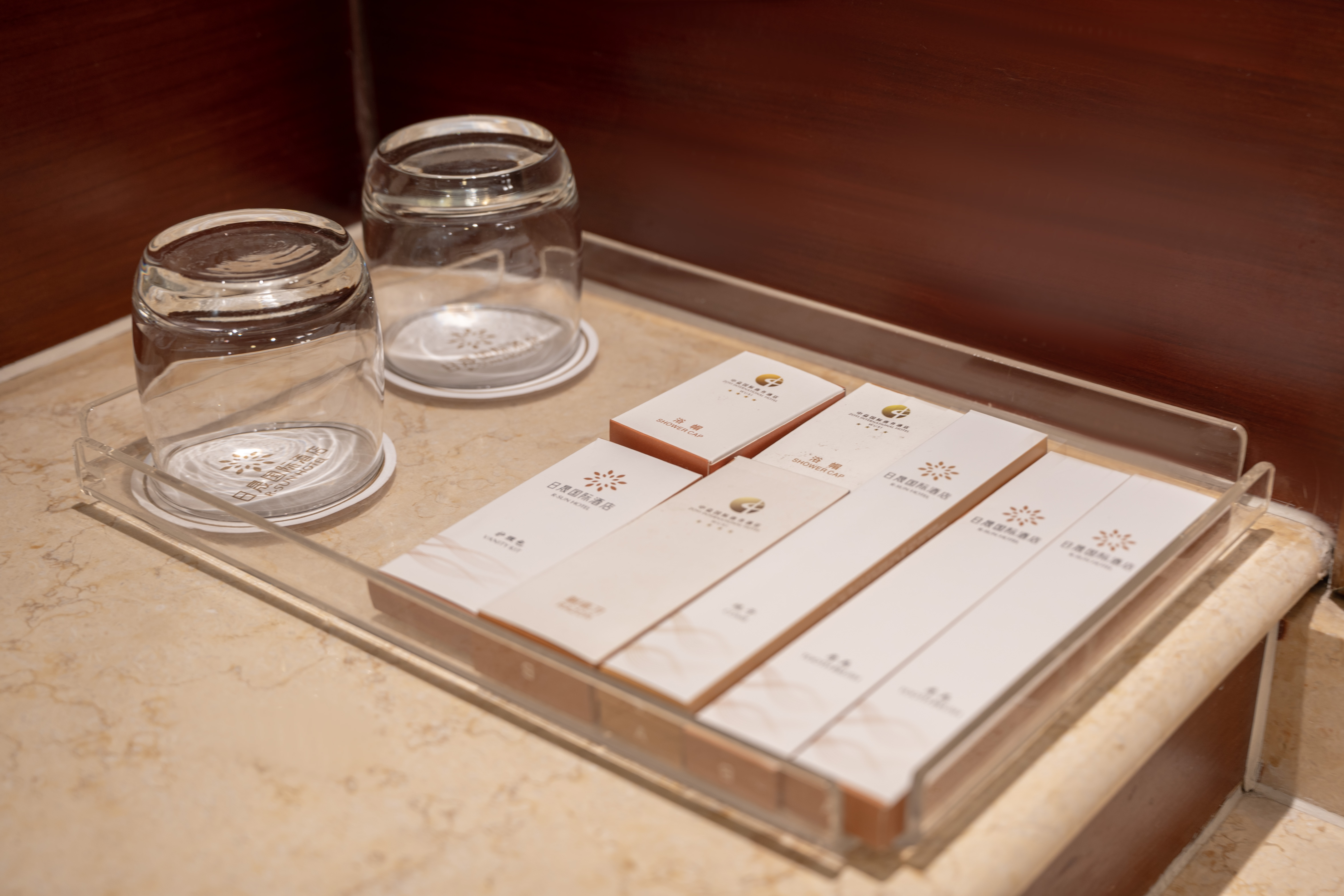 商務套房（一室一廳+舒適採光）