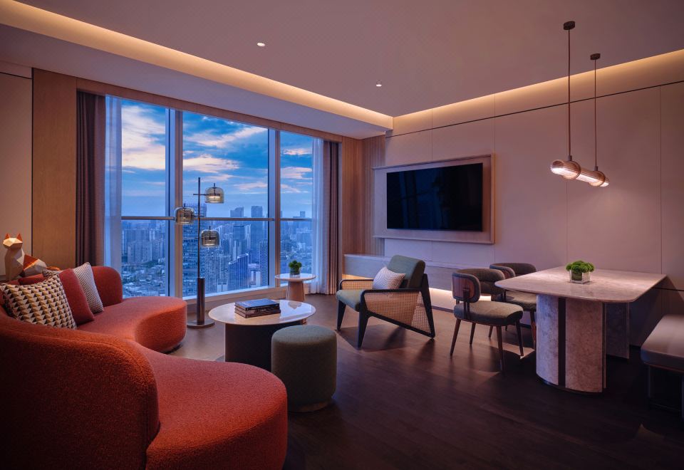 Centric Suite King