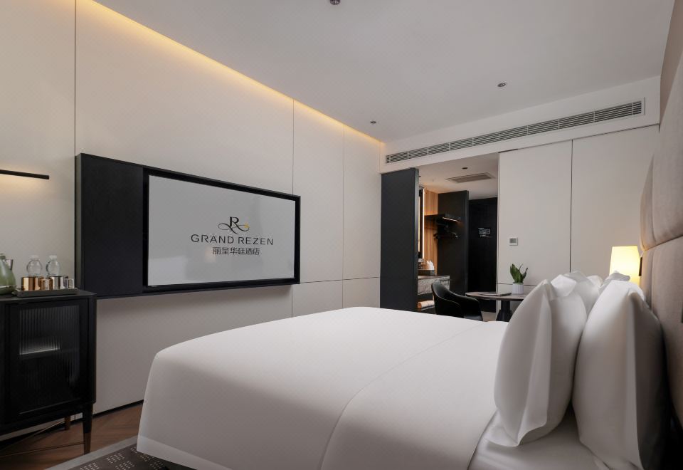 Superior Queen Room