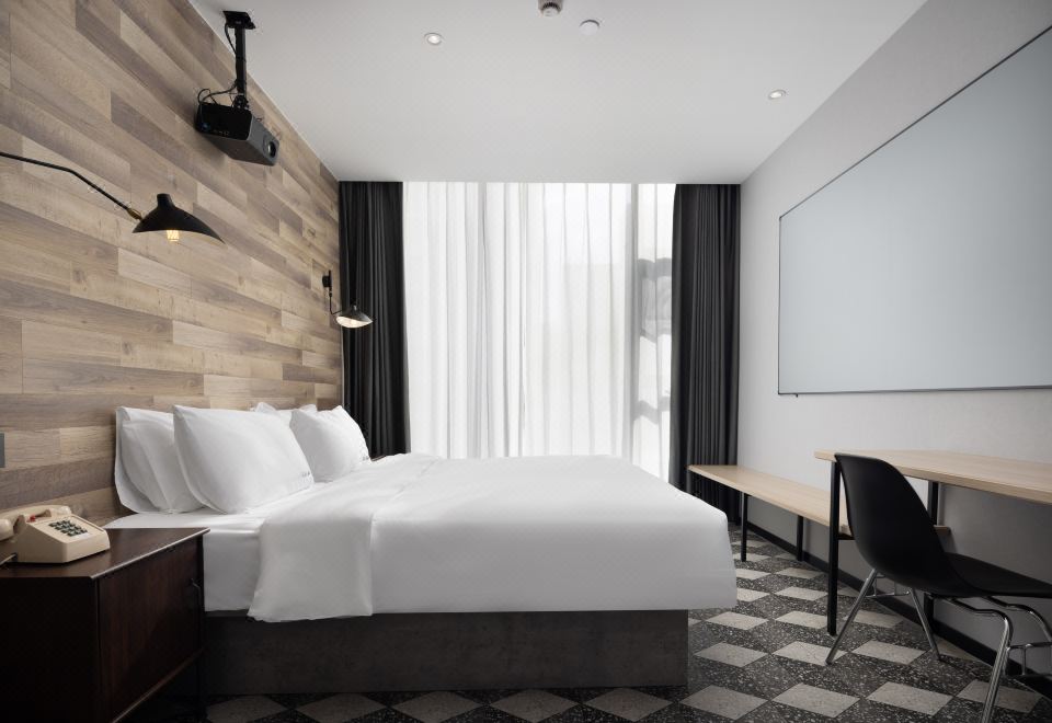 智能巨幕高级房