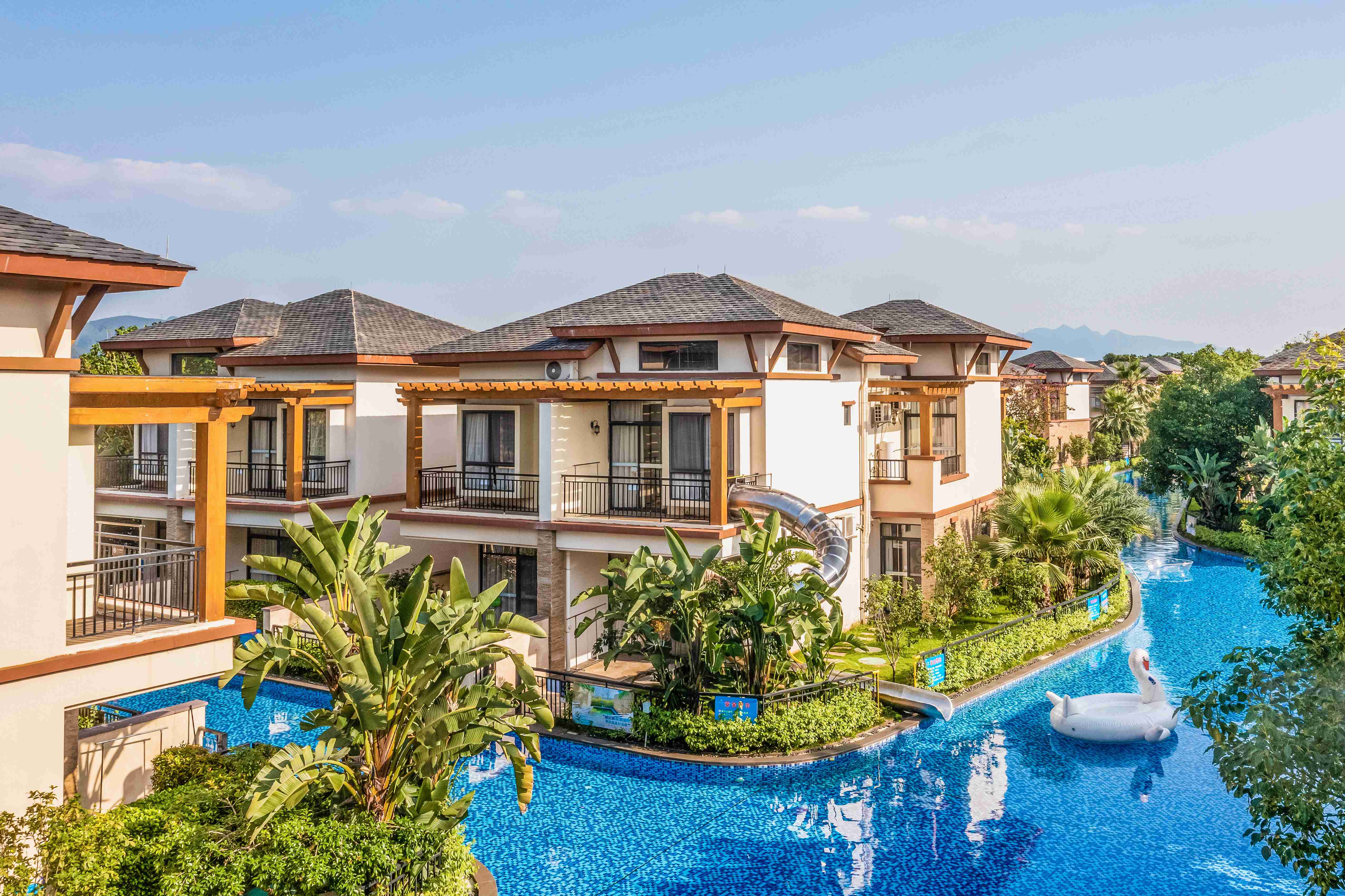 Baodun Lake Hushan Hot Spring ResortVenice Family Friendly Hot Spring Villa - 3-Room, Near Water (Slide)