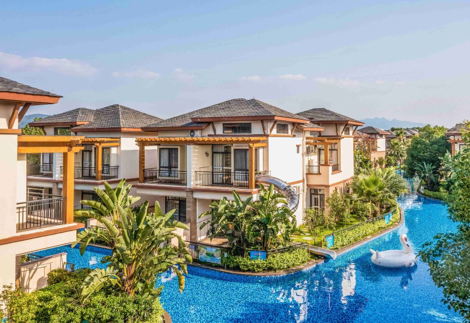 Baodun Lake Hushan Hot Spring ResortVenice Family Friendly Hot Spring Villa - 3-Room, Near Water (Slide)