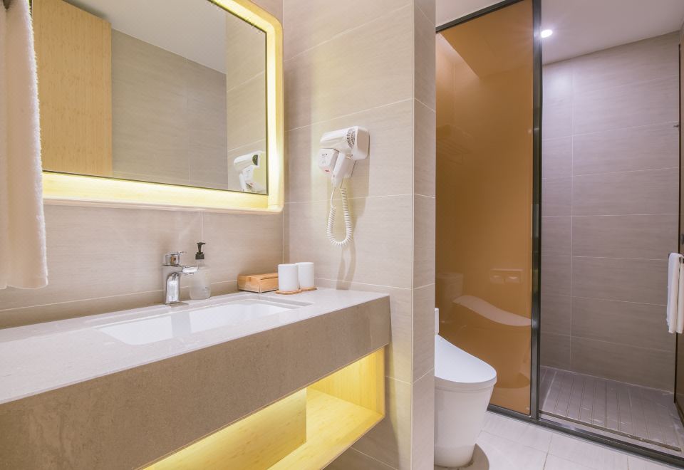 高級大床房（金可兒床墊+采光好）