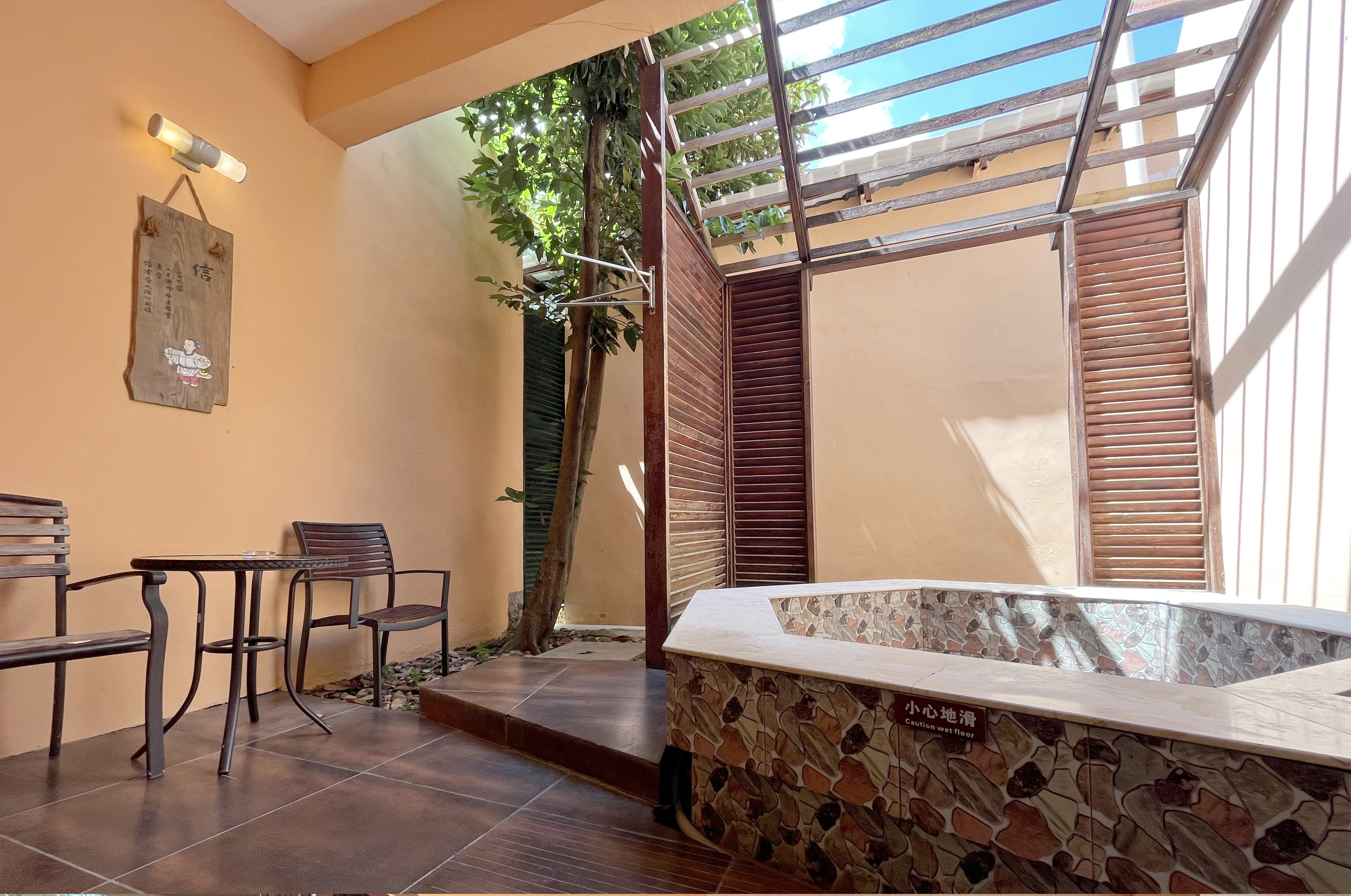 庭院别墅花园复式房|独立温泉池