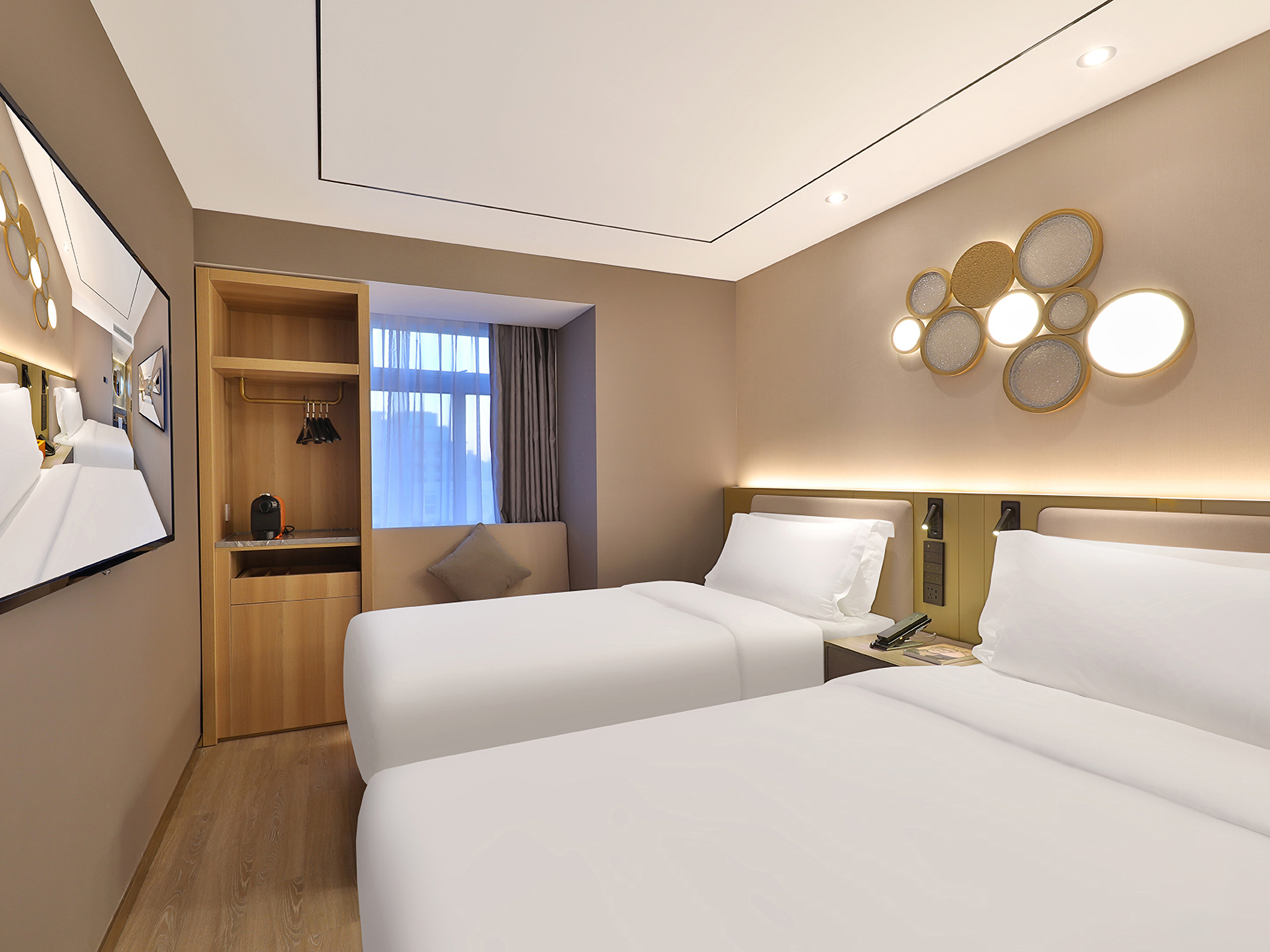 豪华家庭房（自动窗帘+电视投屏）