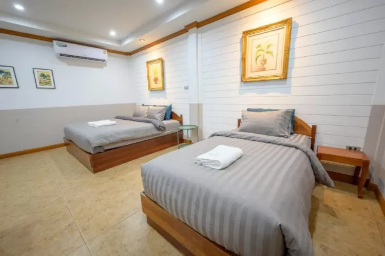 ห้องดีลักซ์เตียงเดี่ยว สำหรับสามท่าน