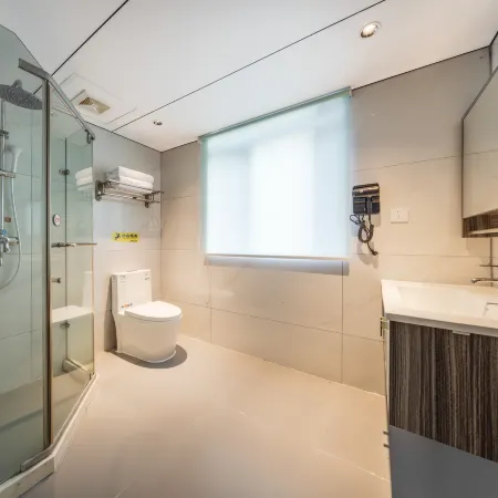 Pai Hotel (Hengdian Wansheng South Street Branch) Отели в г. Донян