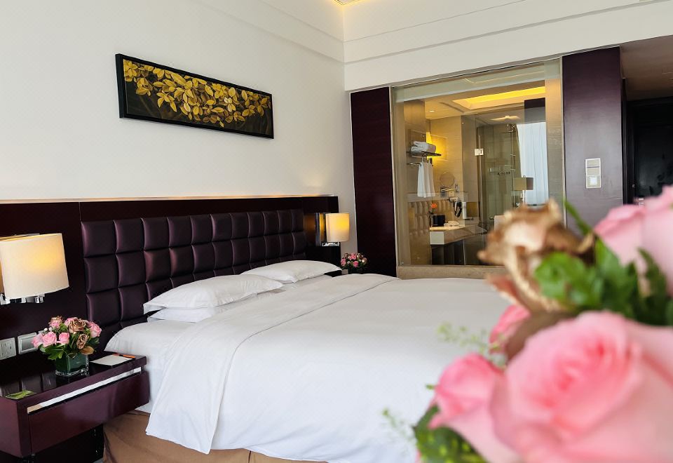 豪华商务大床房