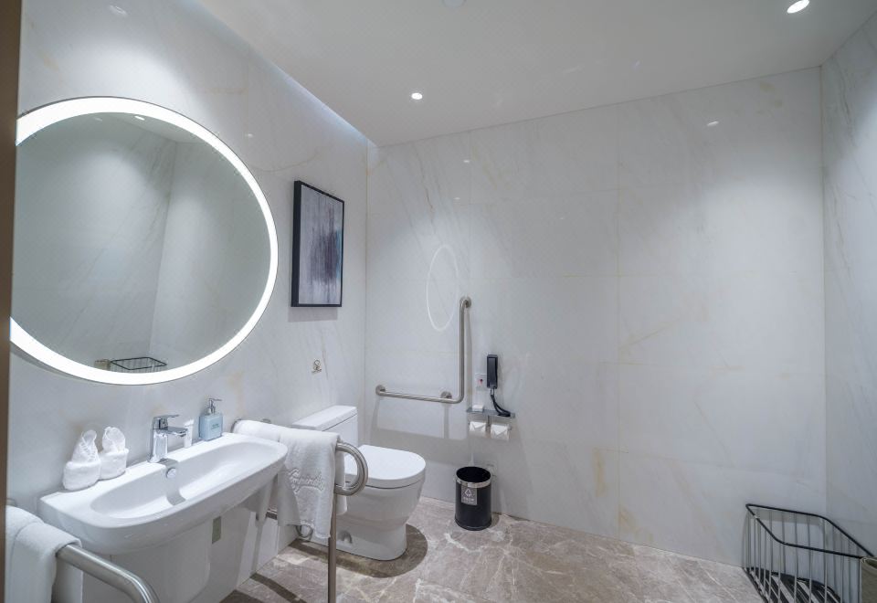 豪华关爱大床房