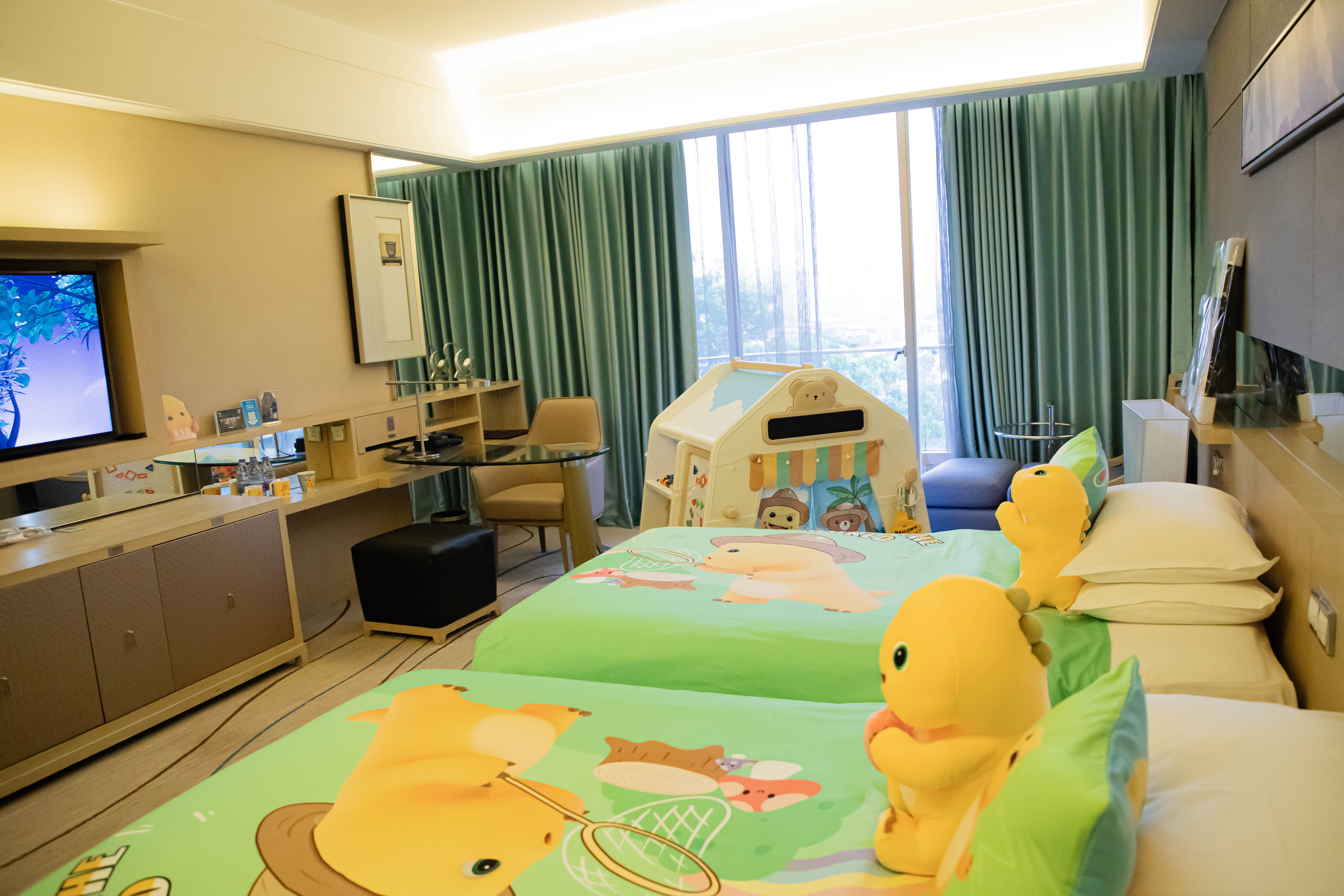 奶龙亲子主题双床房