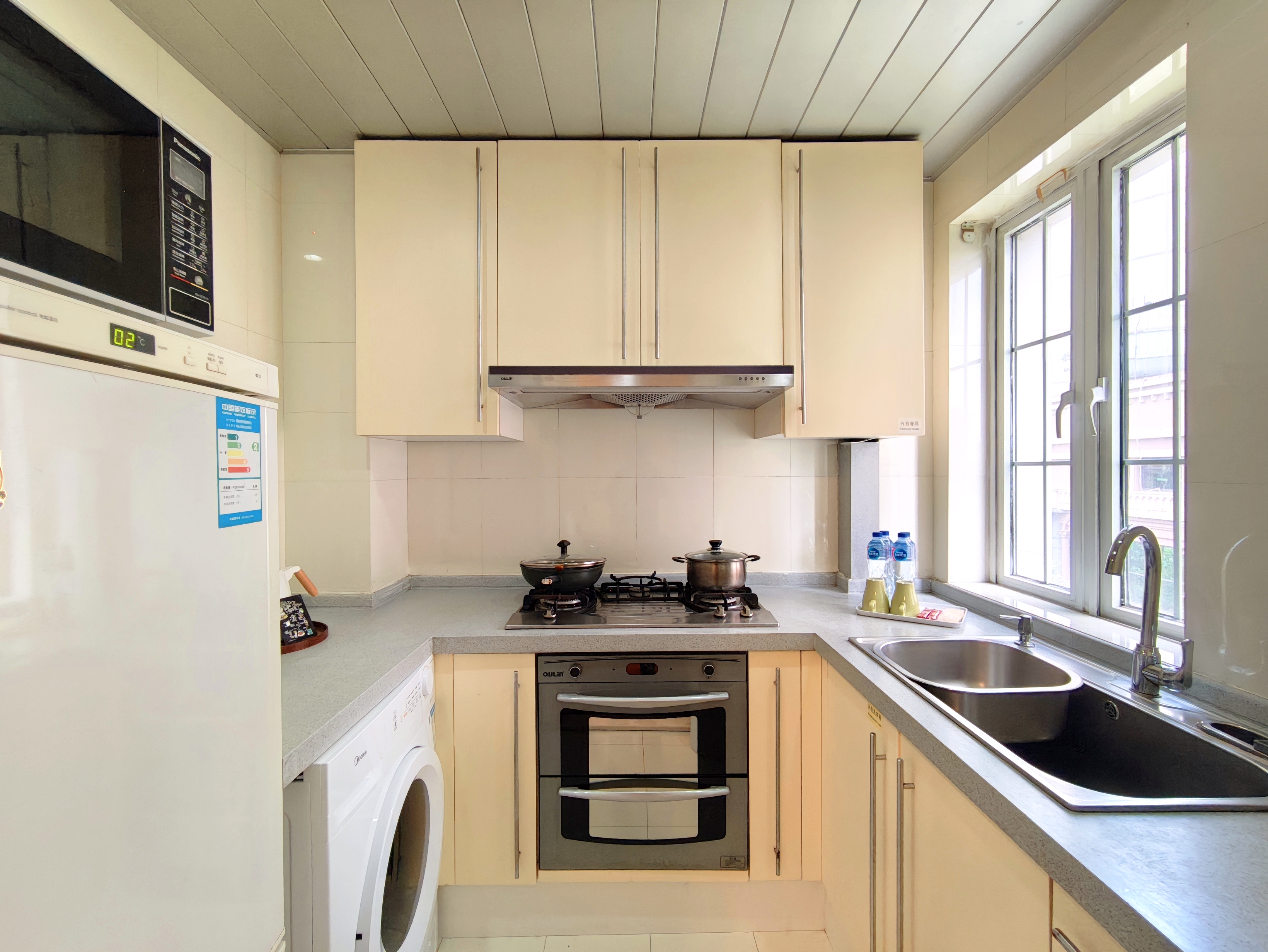 和睦家庭双床套房 |投屏电视 | 燃气灶厨房|滚筒洗衣机