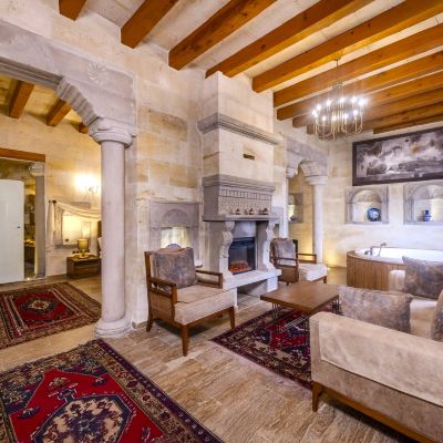Queen Suite Pegas Cave Suites Promo Code