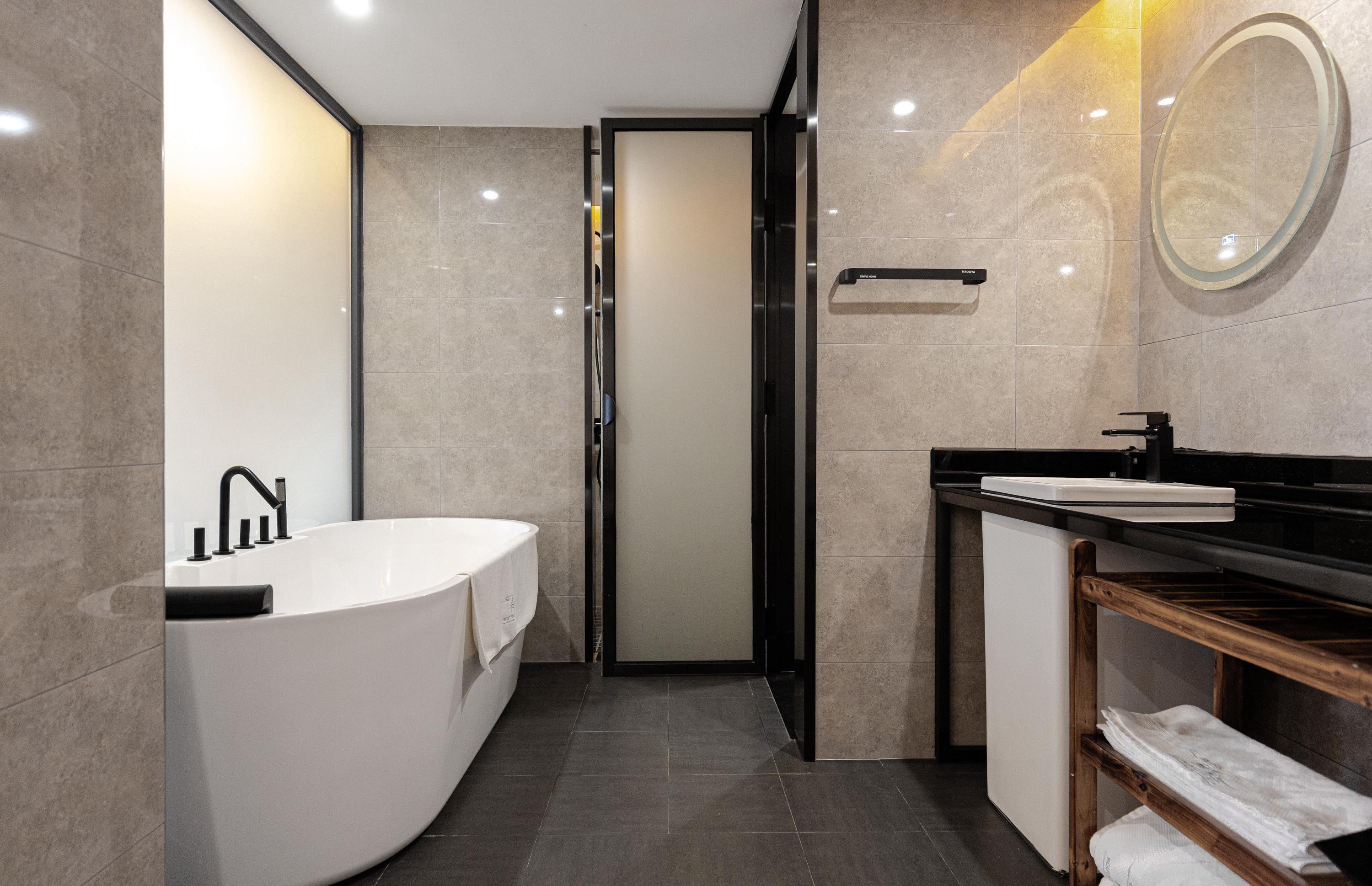 草莓熊主题亲子房