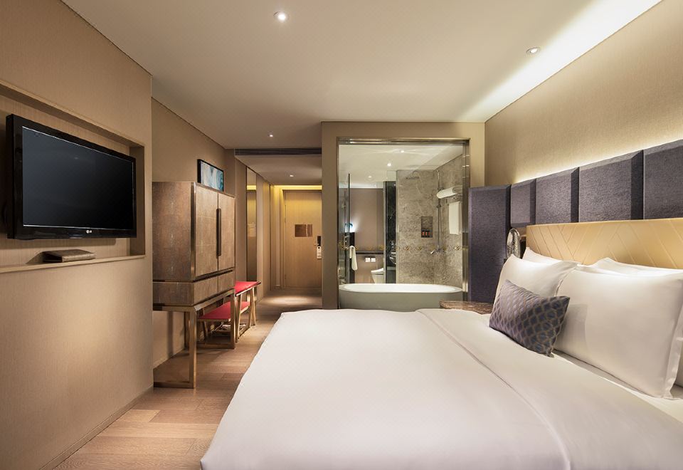 長者尊享豪華海景大床房