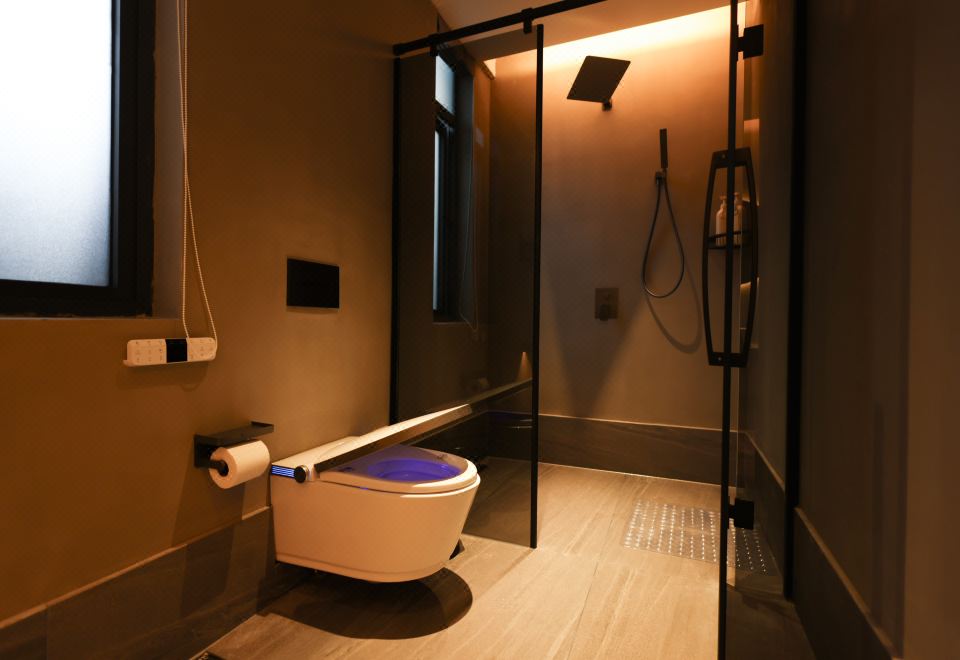 Mishai Lane · Boutique Double Bed Room (Giant Screen Projection+Smart Home)