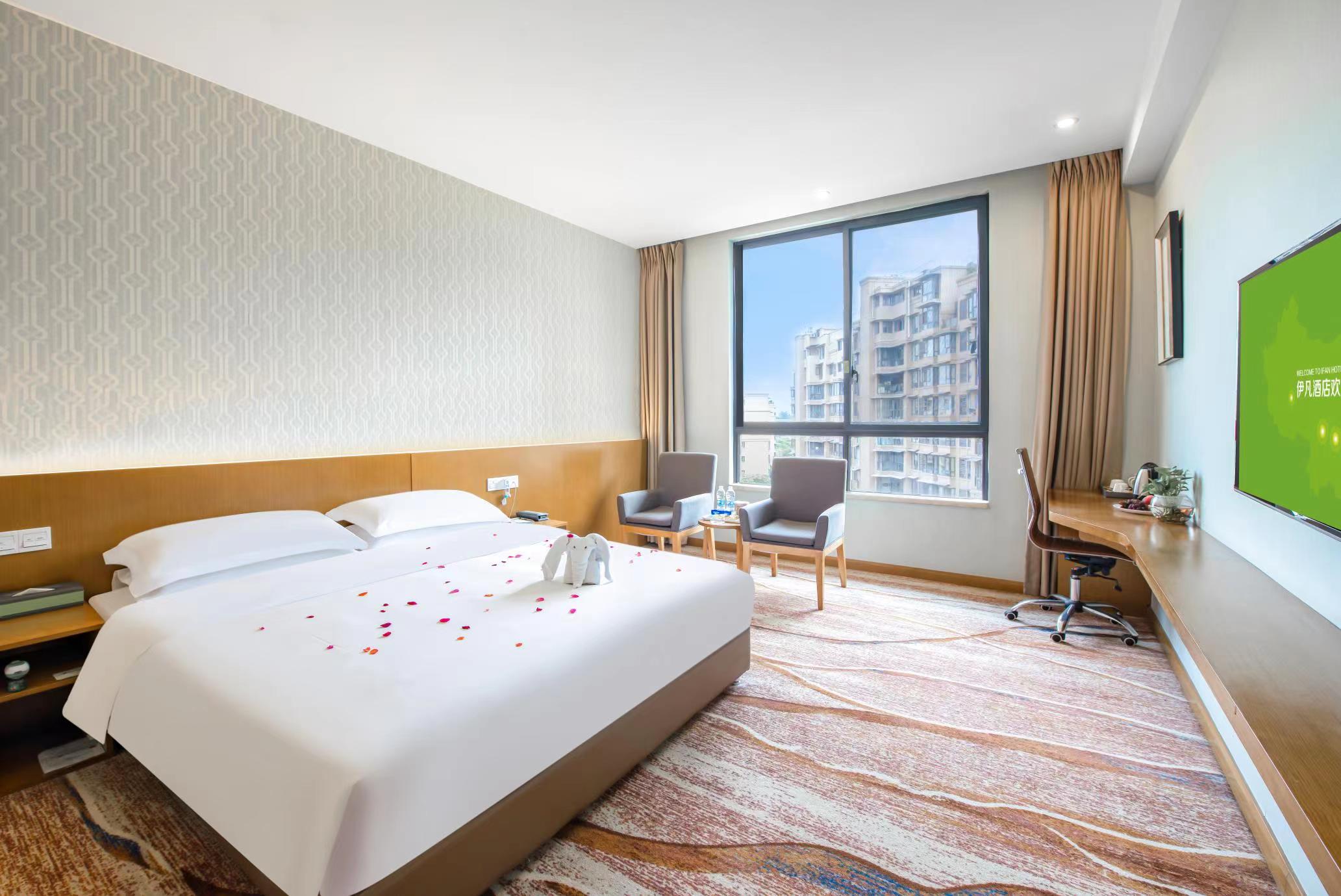 Elegant Dreamy Double Bed Room-Comfort Sleep