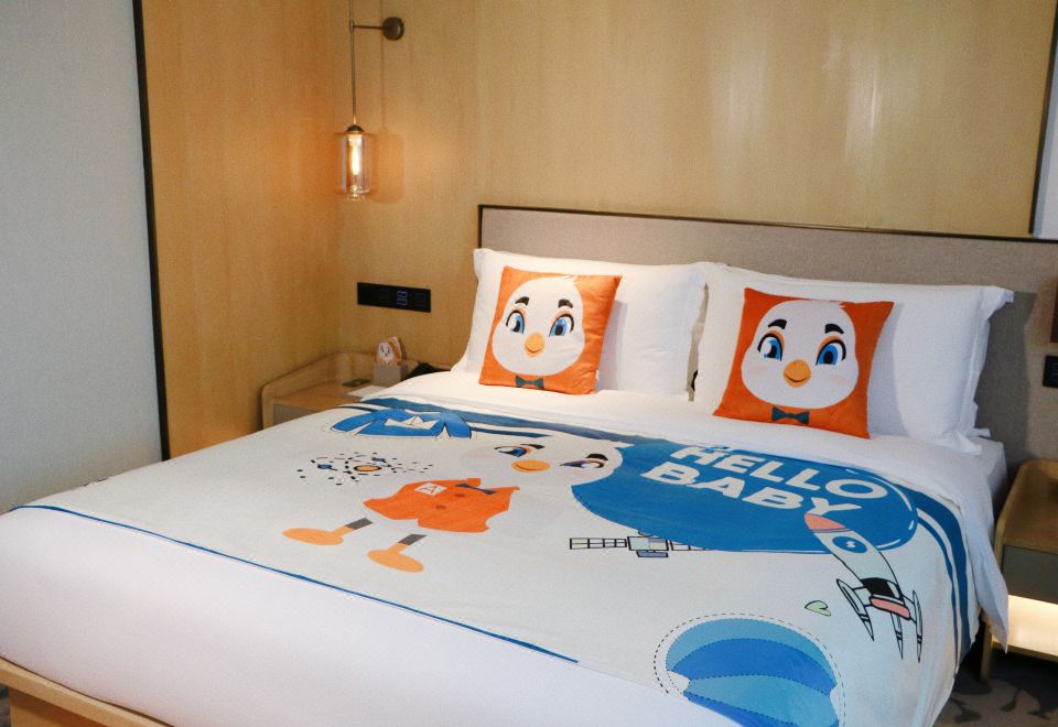 小童專享-琥珀房