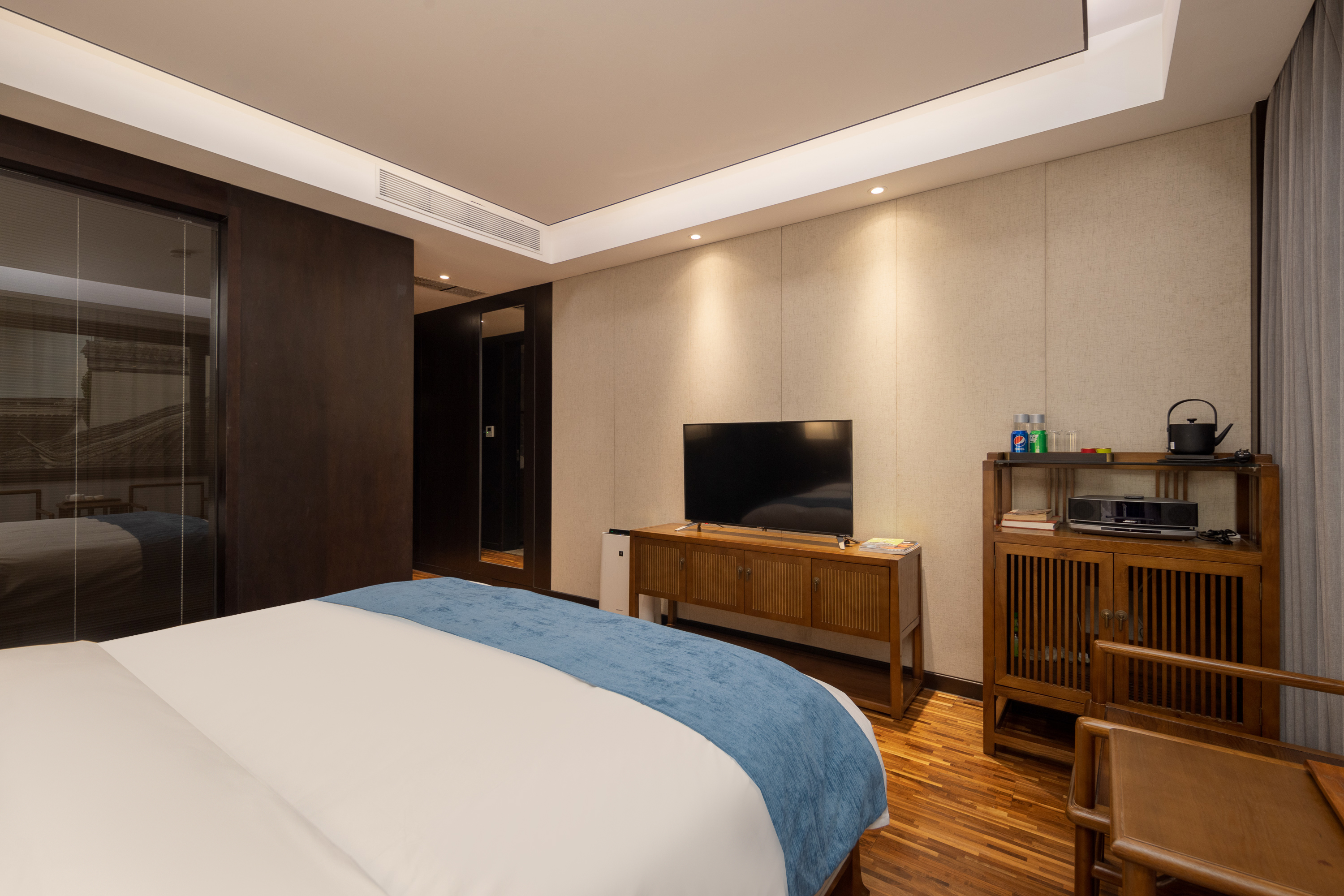 秋分·临街大床房