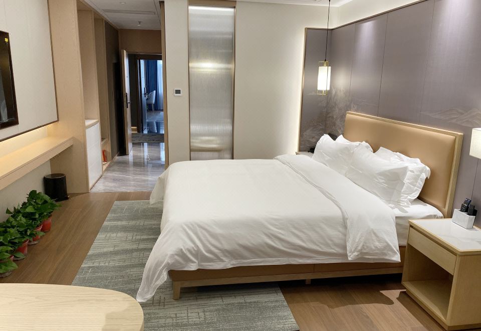 行政山景大床房