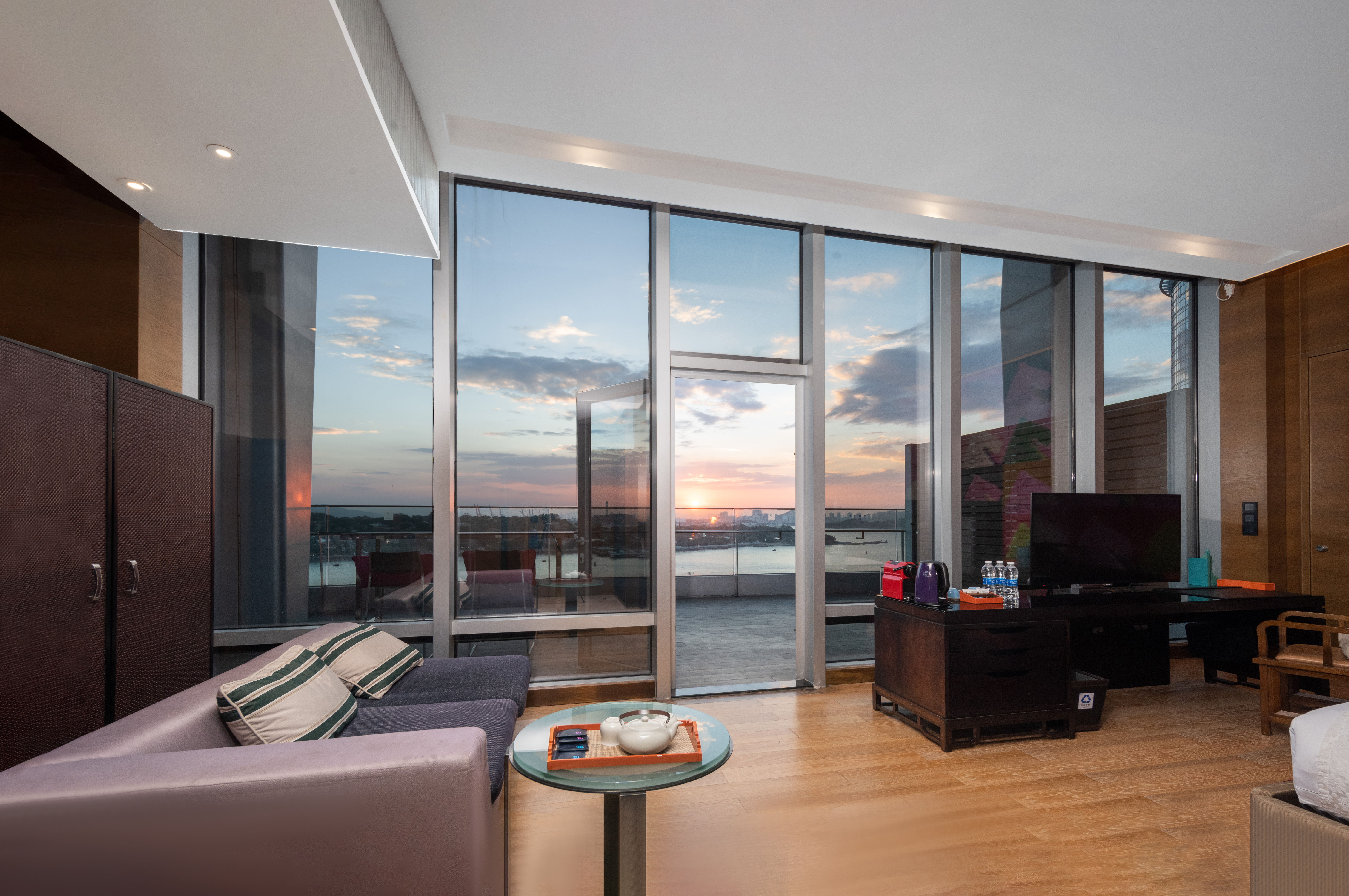 海景明星露台房（面海露台日落）