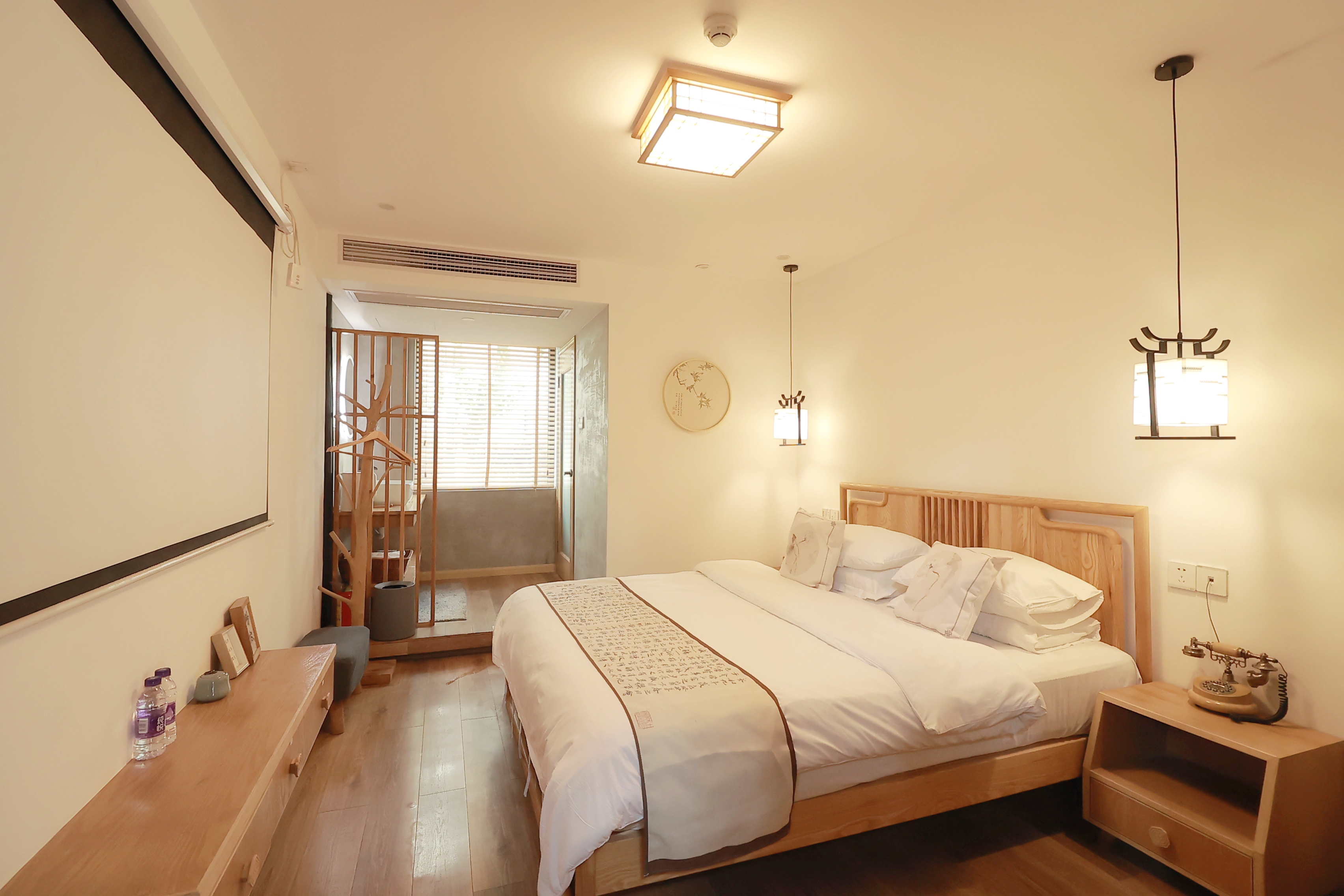 之初|庭院大床房（超清投影+静享空间＋徕芬吹风机）