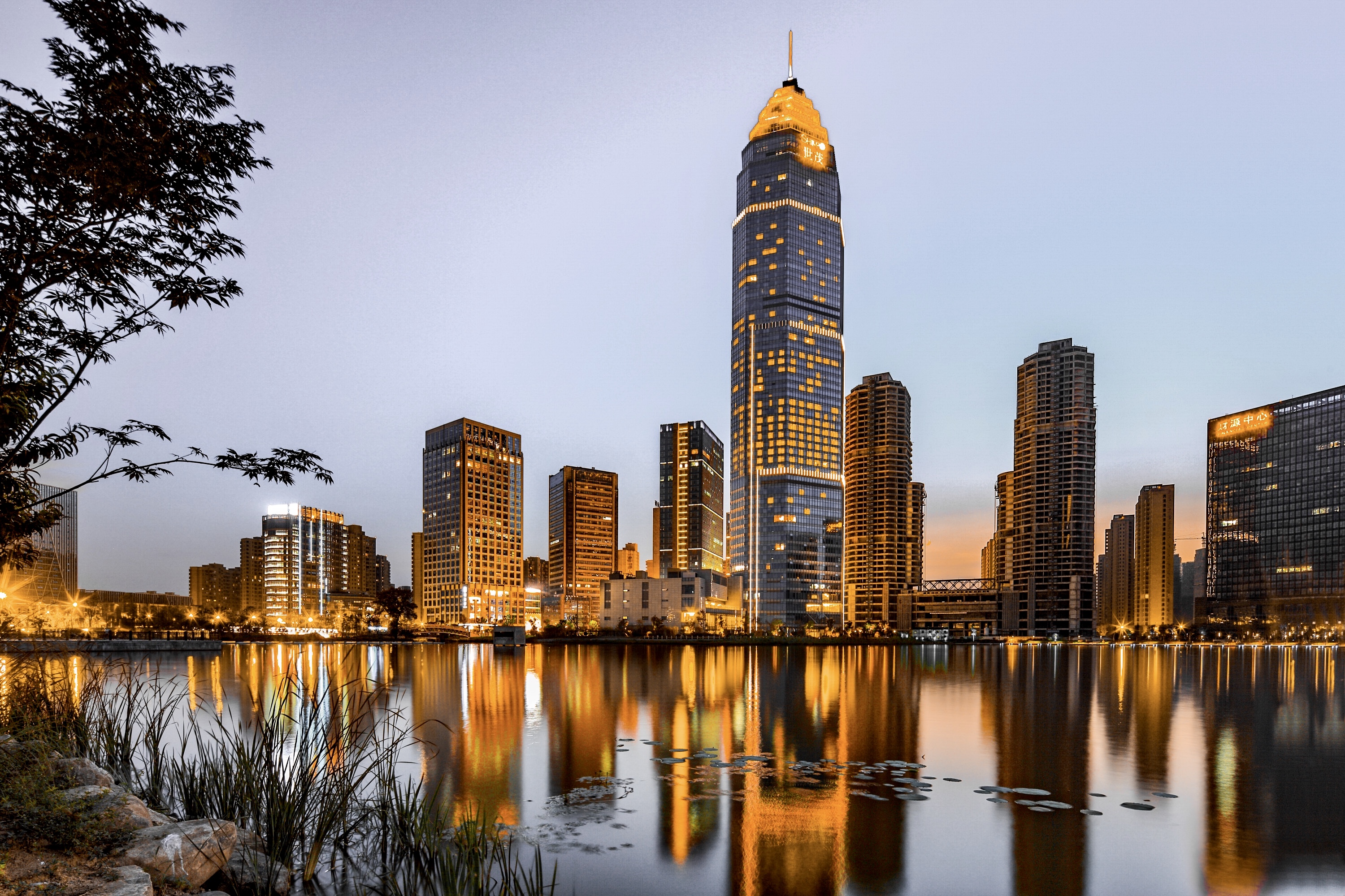 行政城景高级大床房