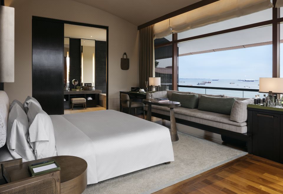 Capella SingaporePremier King Sea View Room