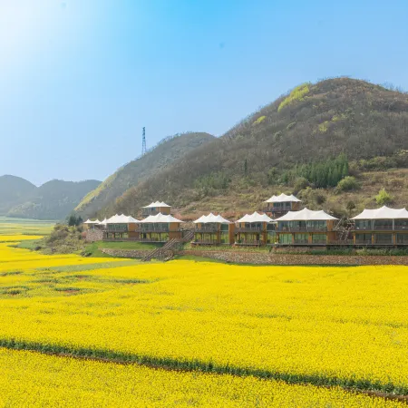 Fengcong Luxury Tent Homestay