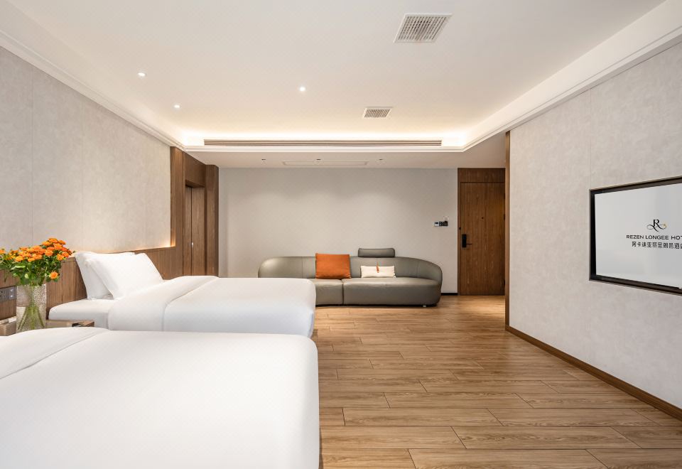 Suite - 1-Bedroom, Multi-Person Occupancy (Cards, Sofa)