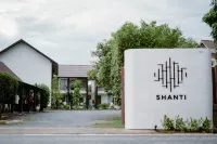 Shanti-Retreat Hotel