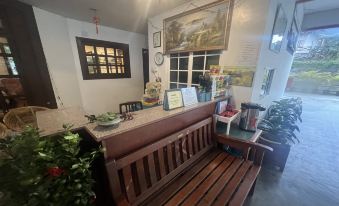 Iris House Resort - Housity