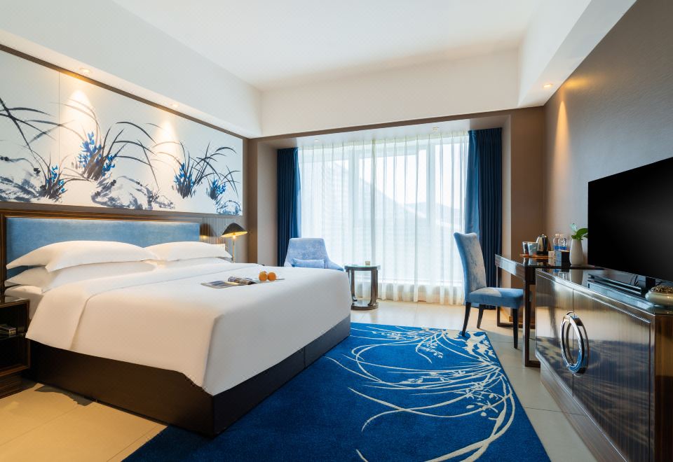 高级大床房（婕珞芙洗护+科勒衞浴+5款枕头+助眠香薰）