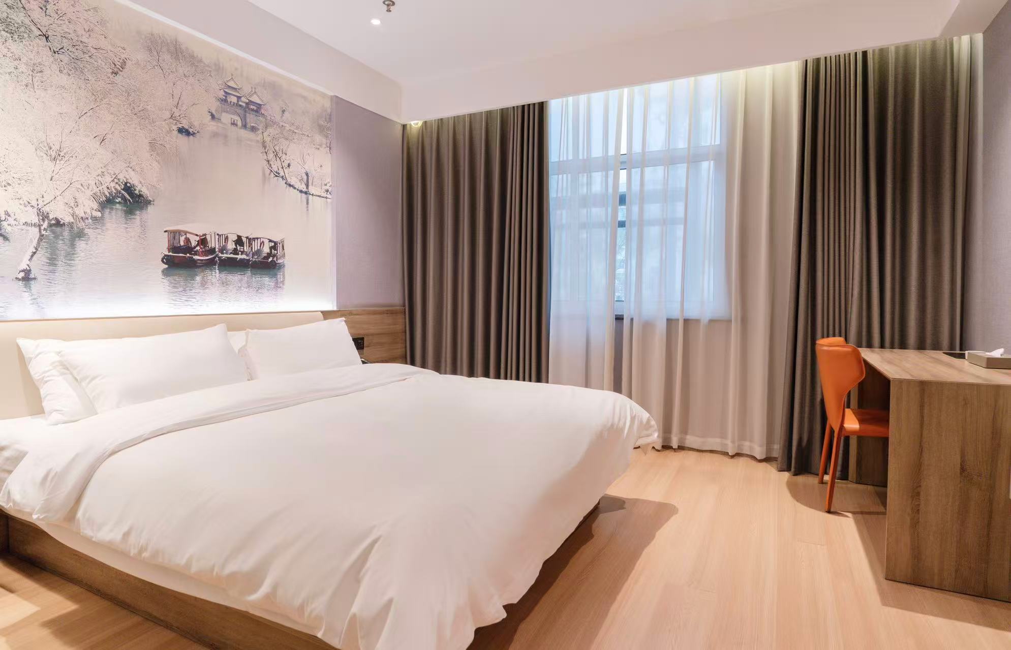 商务大床房（智能马桶＋电视投屏＋梦百合床垫）