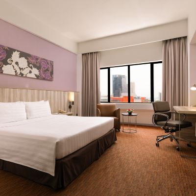 豪華特大床房 檳城雙威喬治市酒店 （檳城對抗新冠肺炎認證）優惠