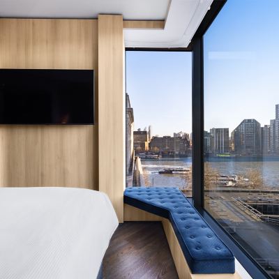DQR - Deluxe Queen Corner The Westminster London, Curio Collection by Hilton Promo Code