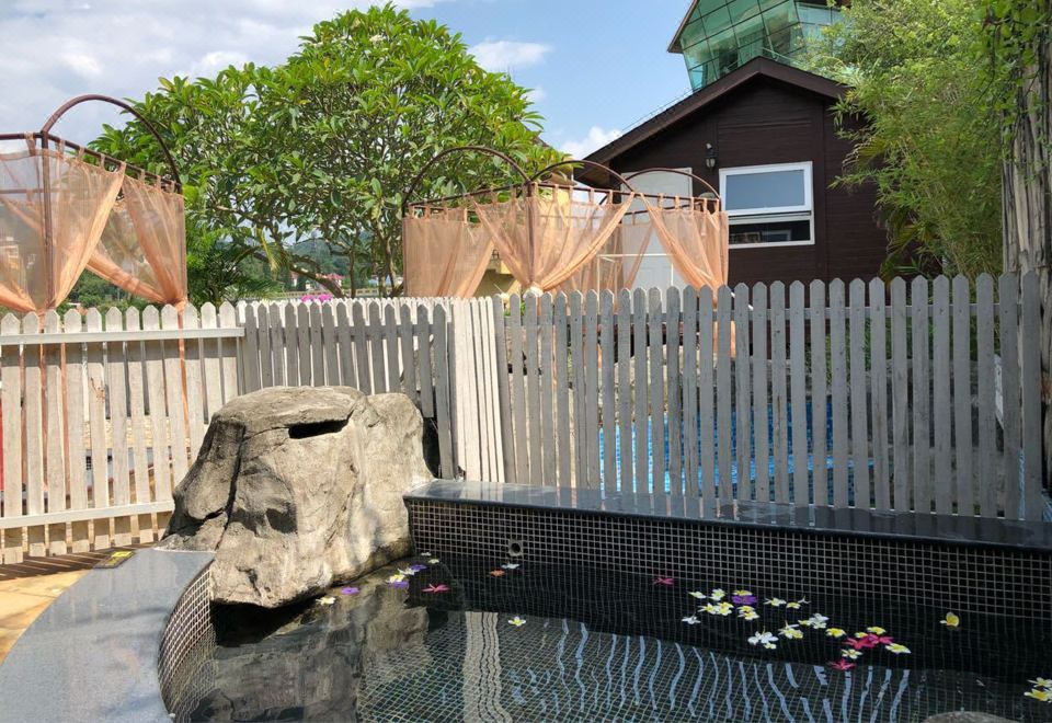 河景瑞士木屋房|獨立溫泉池