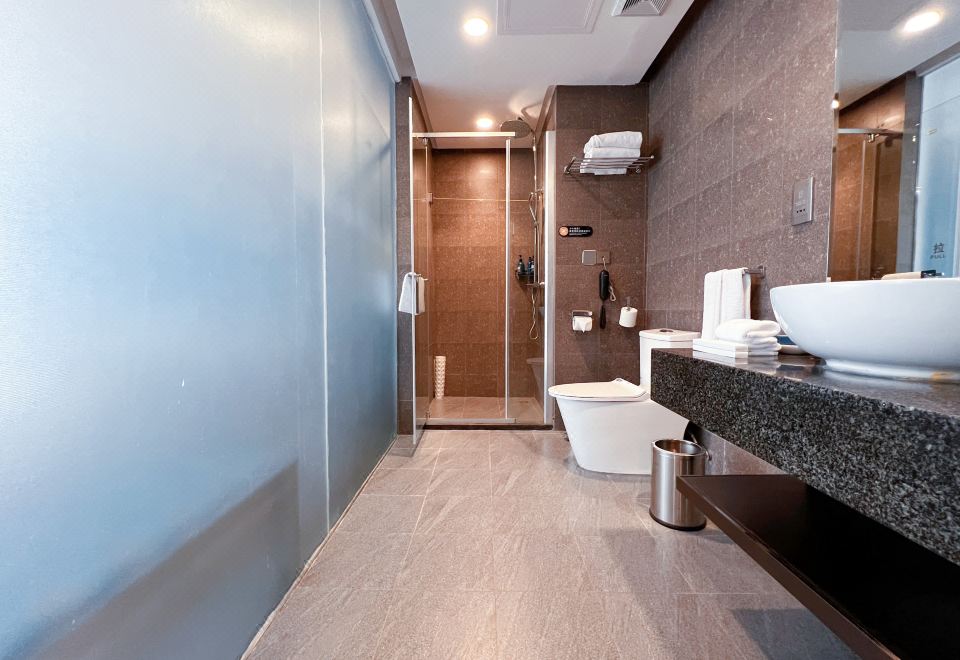 高级大床房-一价全包