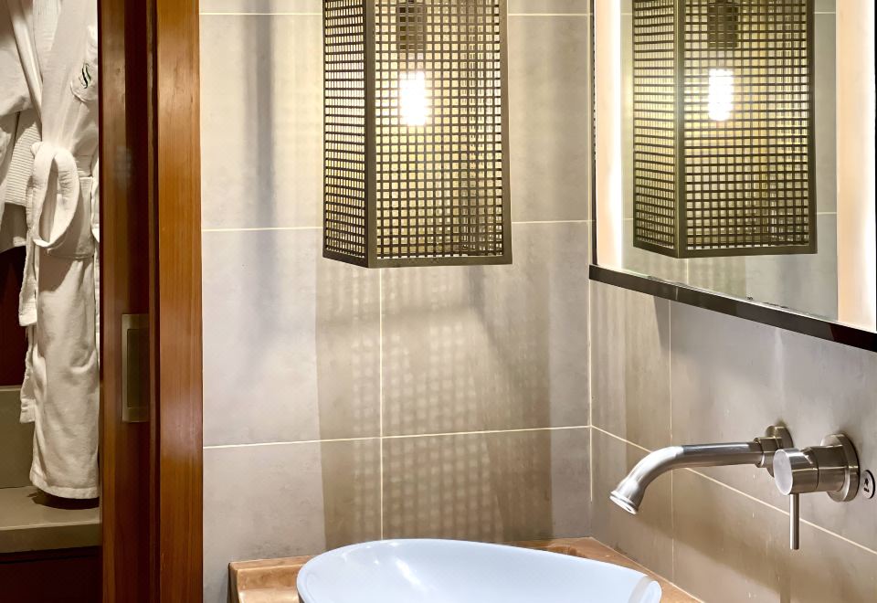 满天星溪边2房美墅