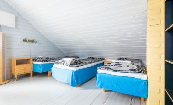 Lossisaari Tourist Center - Housity