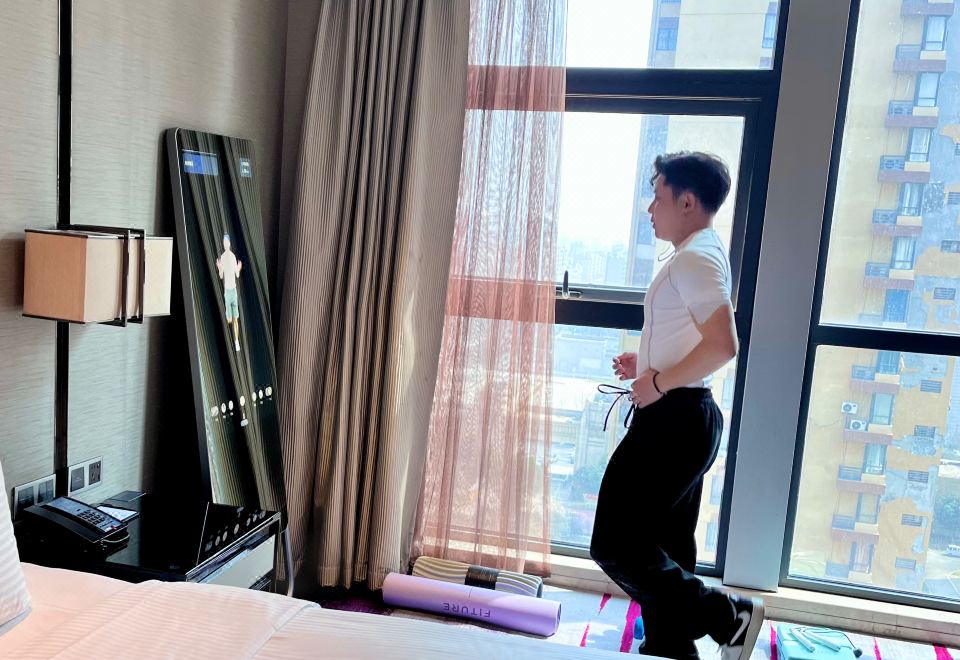 运动健康房（瑜伽垫+跳绳+哑铃）