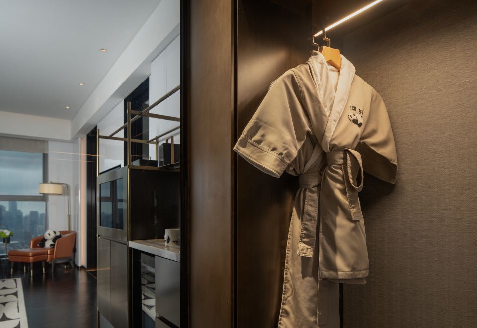 The Langbo Chengdu, in The Unbound Collection by HyattPanda Themed Family Friendly Room (Double Bed)