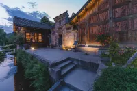 Qujia Courtyard Guesthouse