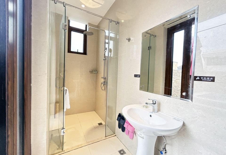 Baihualin Hot Spring Valley HotelLoft Hot Spring Room - 2-Room