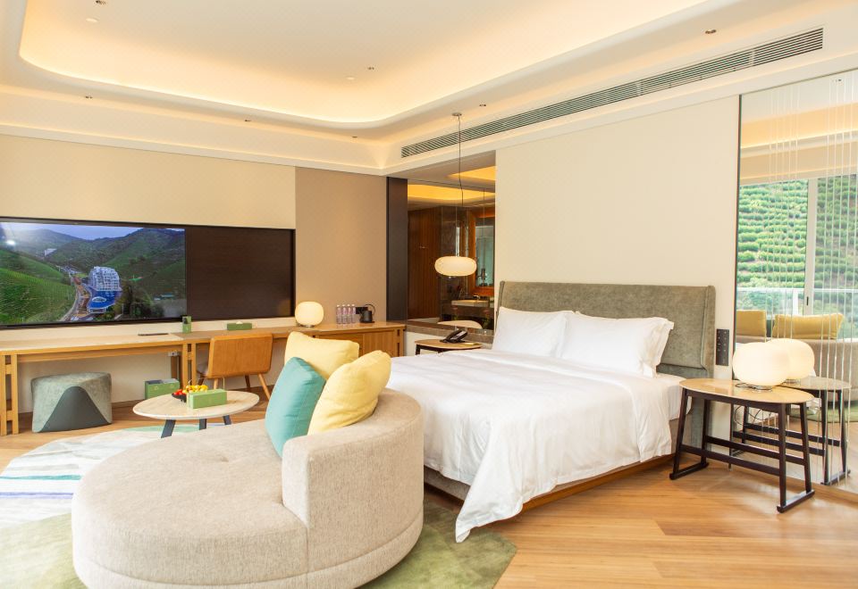 Premier Superior Room (Double Bed)