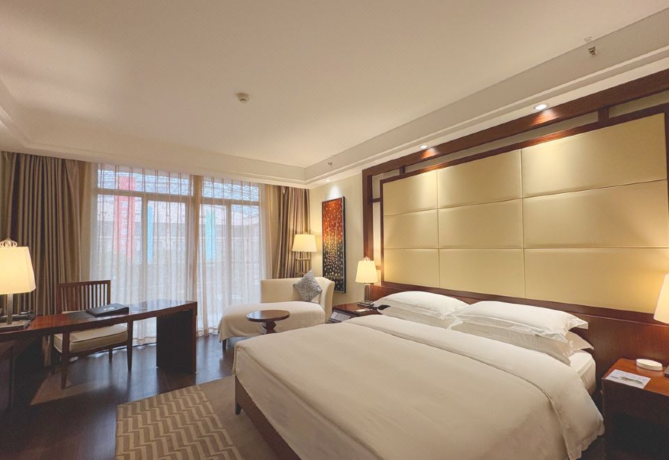 溫泉豪華大床房（溫泉水+觀景大陽臺）