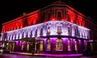 The Cambridge Hotel & Backpackers Hotels in 