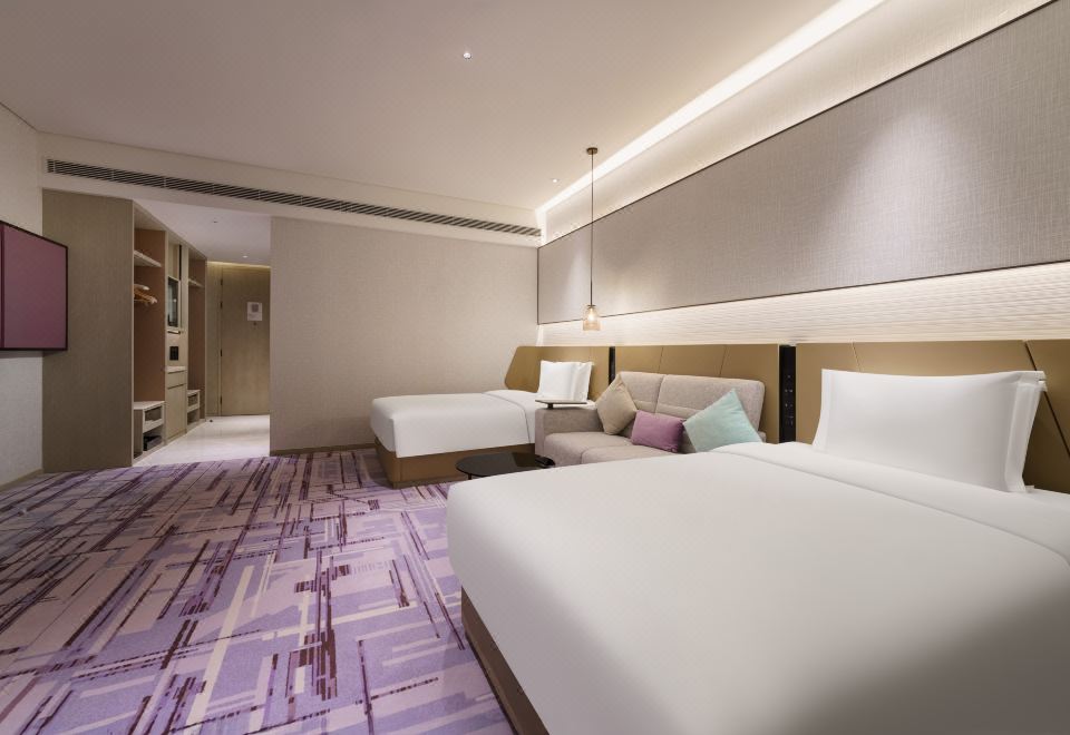 Crowne Plaza Xinghai DalianExecutive 2-bed Room