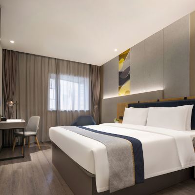 高級大床房（夢百合記憶枕） 如家商旅酒店（長沙新大新五一廣場地鐵站店）優惠